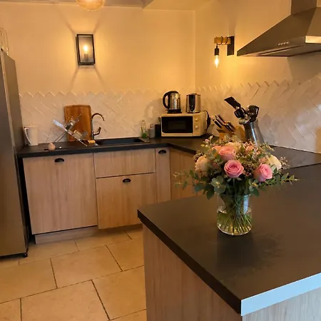 Holiday home Superbe Maison 1h15 De Paris Avec Jacuzzi