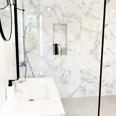 Holiday home Superbe Maison 1h15 De Paris Avec Jacuzzi *